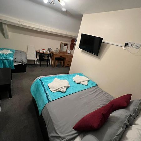 Abbey Holiday Accommodation 휫비 외부 사진