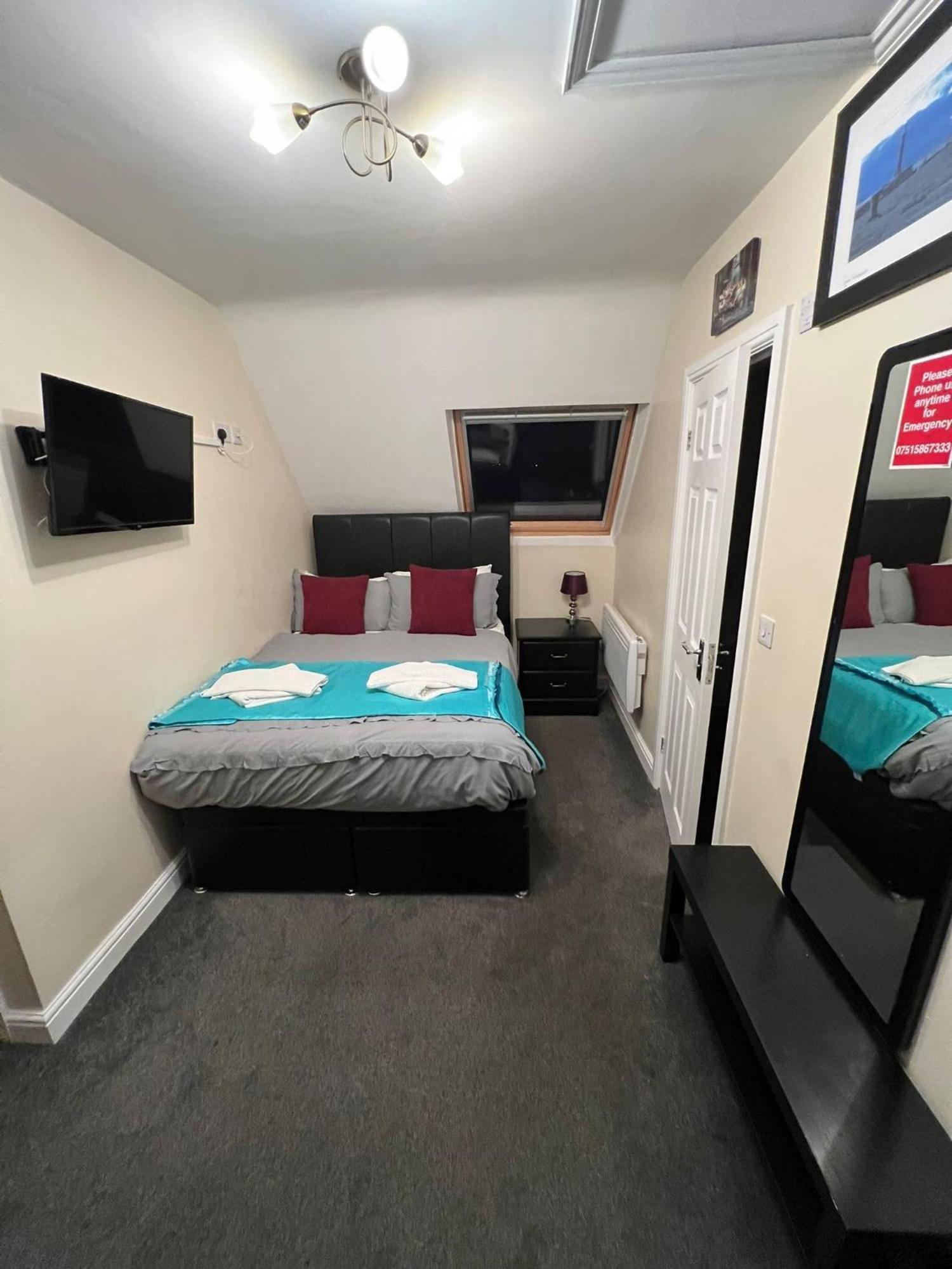 Abbey Holiday Accommodation 휫비 외부 사진