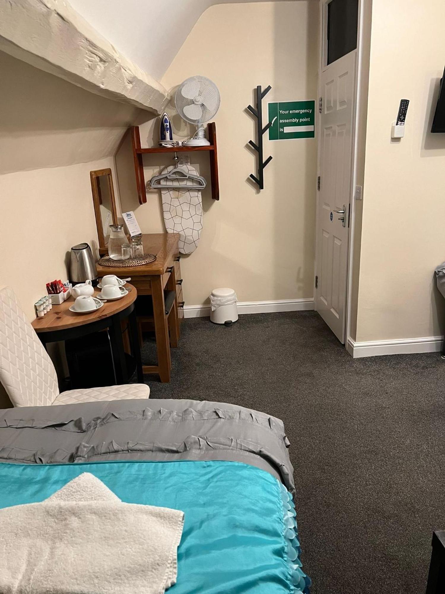 Abbey Holiday Accommodation 휫비 외부 사진