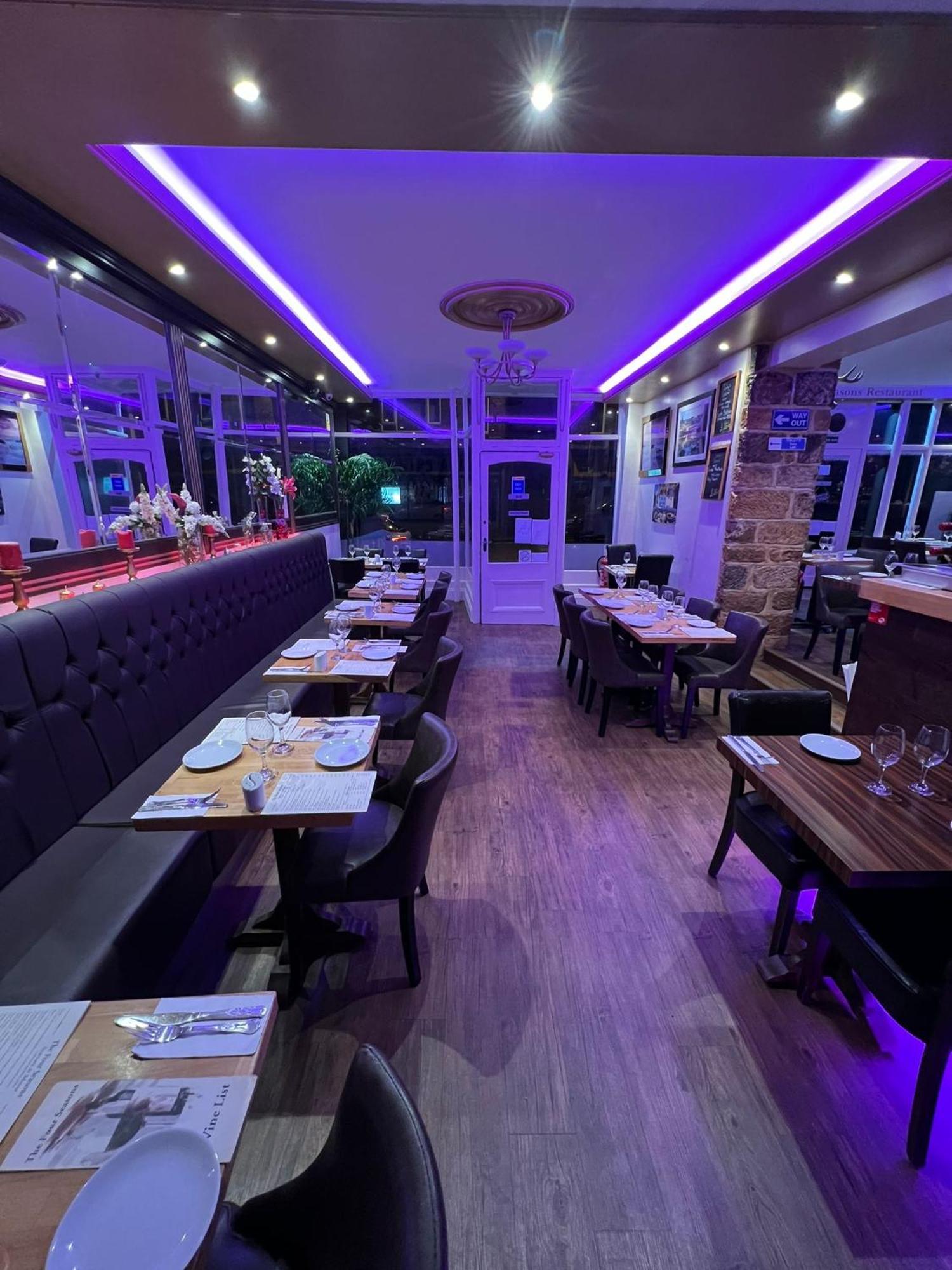 Abbey Holiday Accommodation 휫비 외부 사진