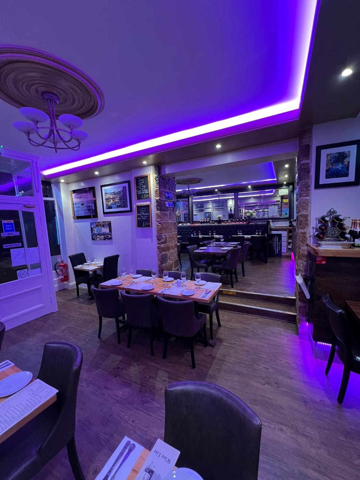 Abbey Holiday Accommodation 휫비 외부 사진