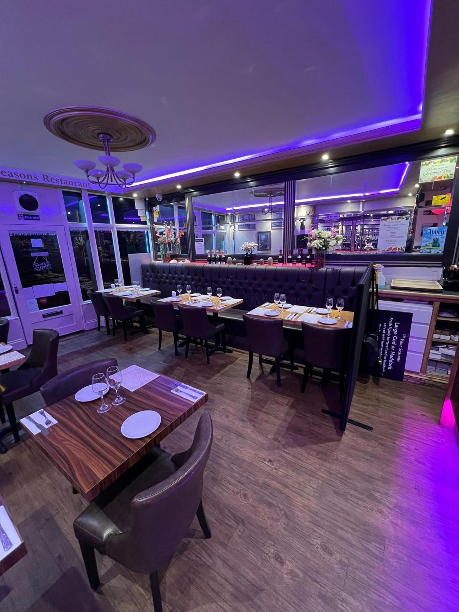 Abbey Holiday Accommodation 휫비 외부 사진