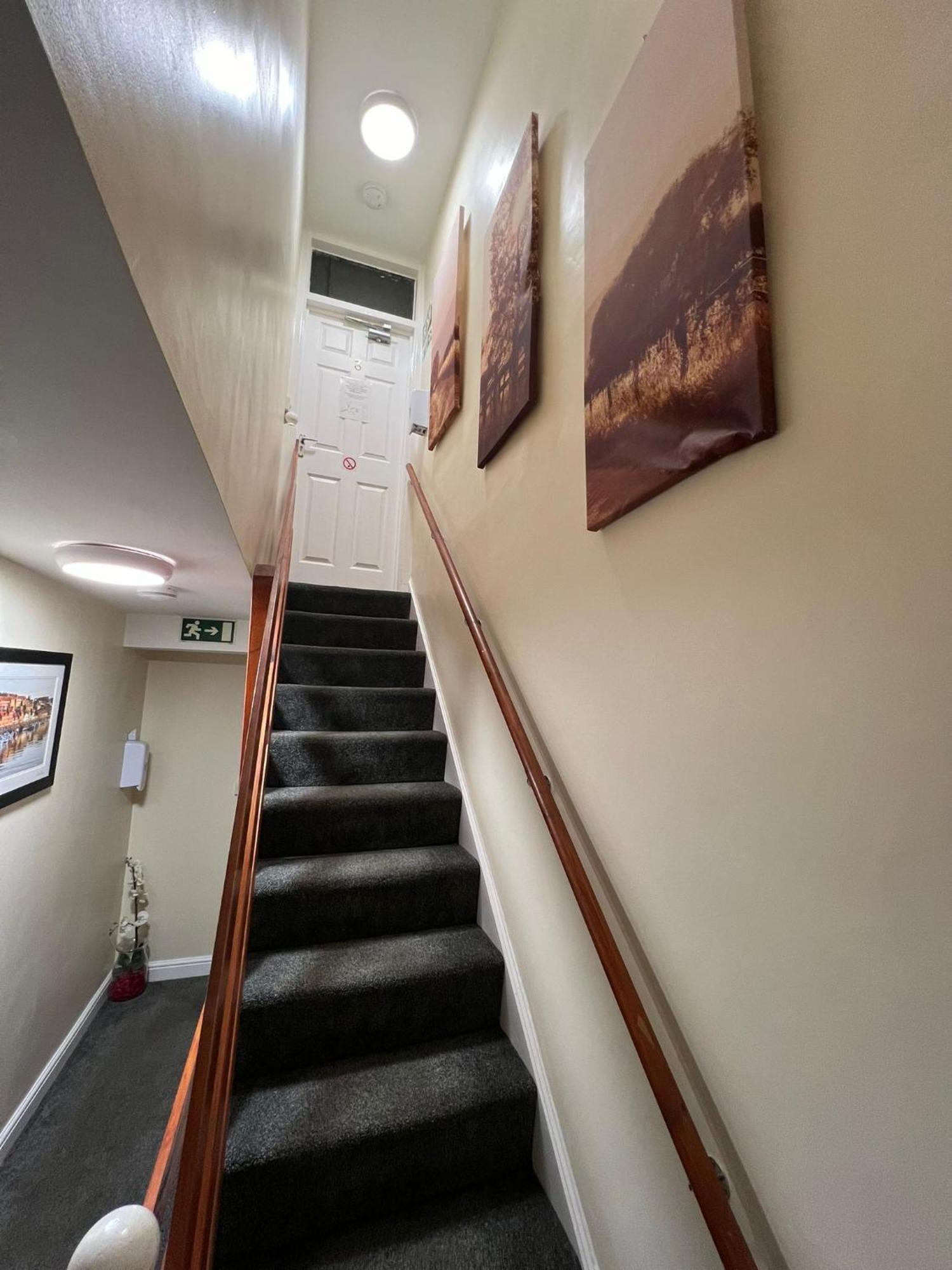 Abbey Holiday Accommodation 휫비 외부 사진