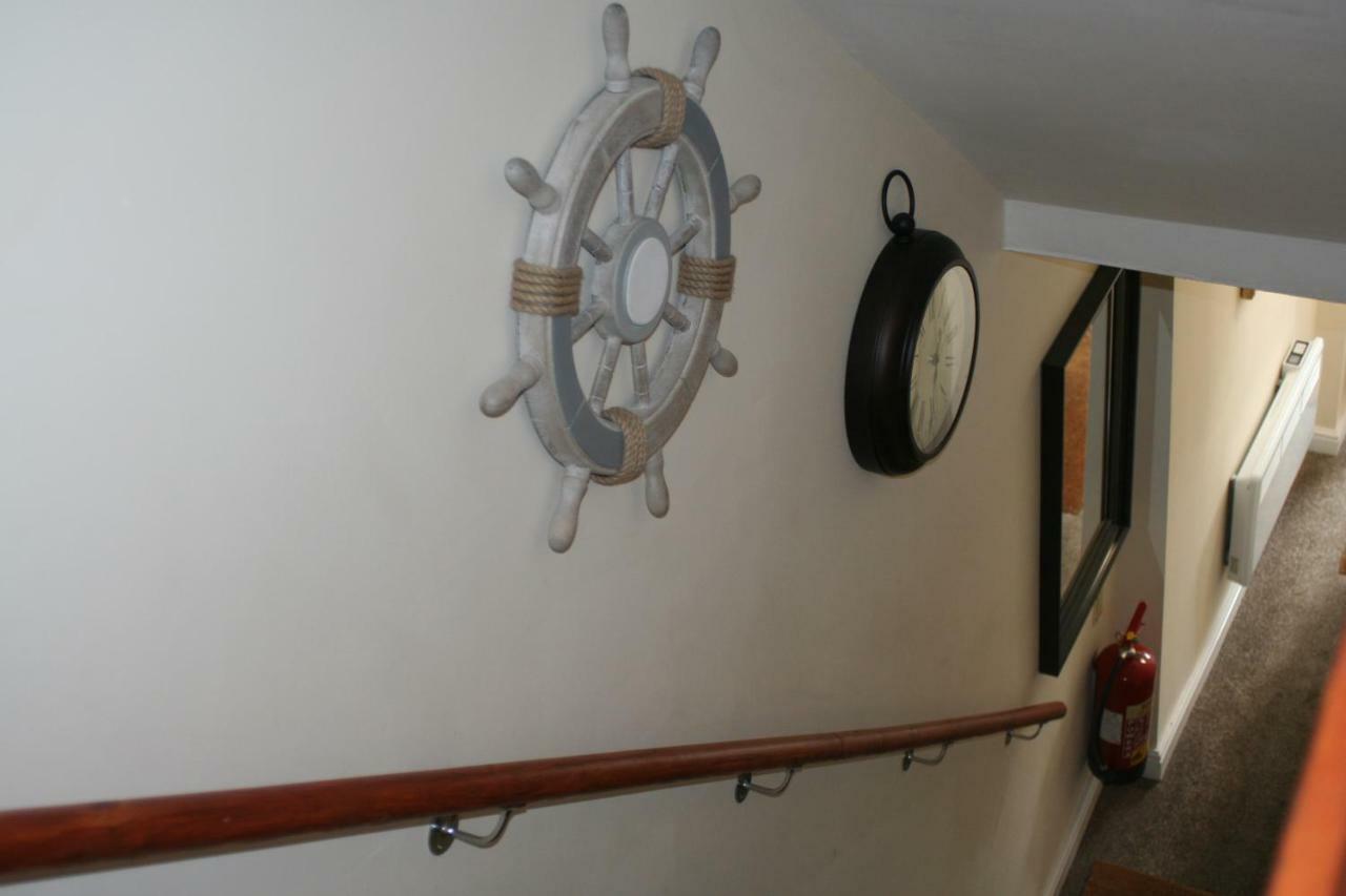Abbey Holiday Accommodation 휫비 외부 사진