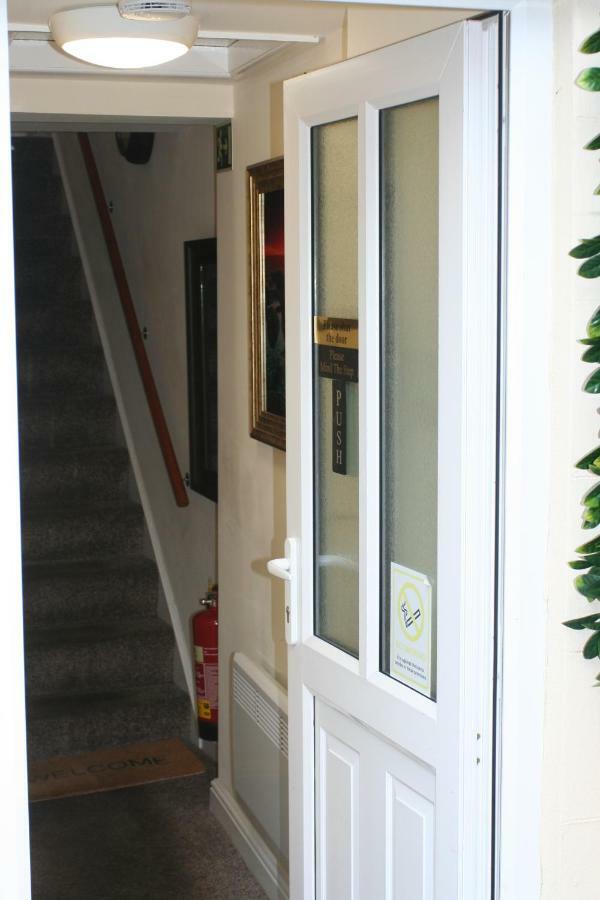 Abbey Holiday Accommodation 휫비 외부 사진